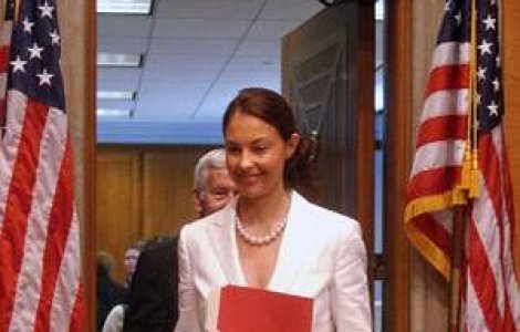 VIDEO: Ashley Judd ataca actiunile sangeroase ale lui Sarah Palin