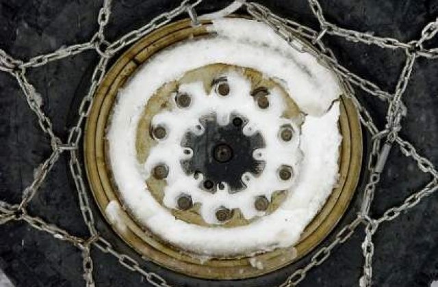 Nu ai anvelope de iarna, esti amendat! De la 1 noiembrie