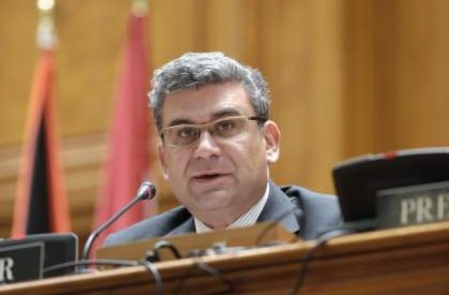 Baconschi: Doar colaborarea cu Biserica ne scoate din Infern