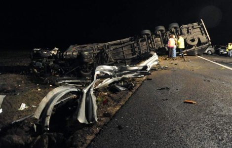 Tragedie in Ungaria: 14 romani au murit in urma unui accident rutier