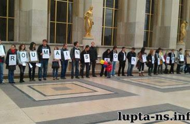 [VIDEO] Protest la Paris: Romanii s-au saturat de stigmatizare!