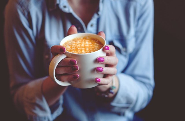Spasme oculare si insomnie. 7 semne care iti arata ca bei prea multa cafea