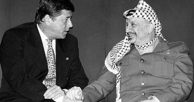 Mandat international de arestare pentru vaduva lui Yasser Arafat