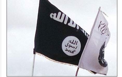 Drapelul al-Qaeda, arborat in Libia