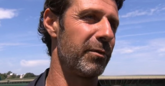 Antrenorul Serenei Williams recunoaste ca a dat indicatii, insa il acuza si pe omologul japonezei ca a facut la fel