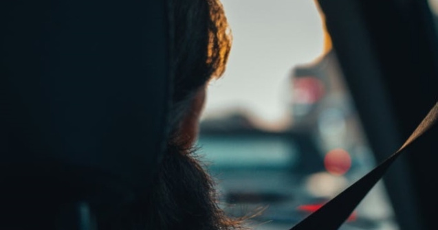 O soferita beata a avariat sapte autoturisme in timp ce incerca sa parcheze