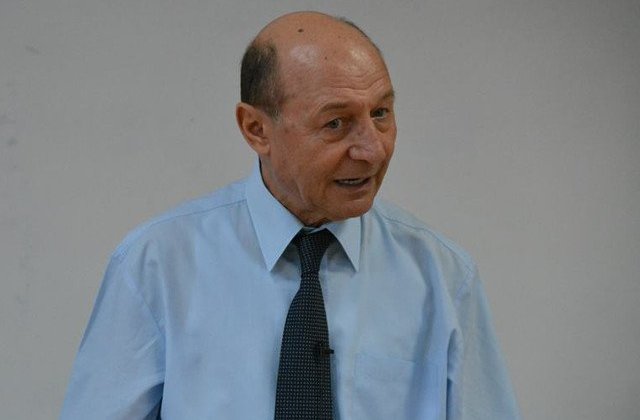 Basescu: Daca va fi o negociere inteligenta, Guvernul poate sa cada