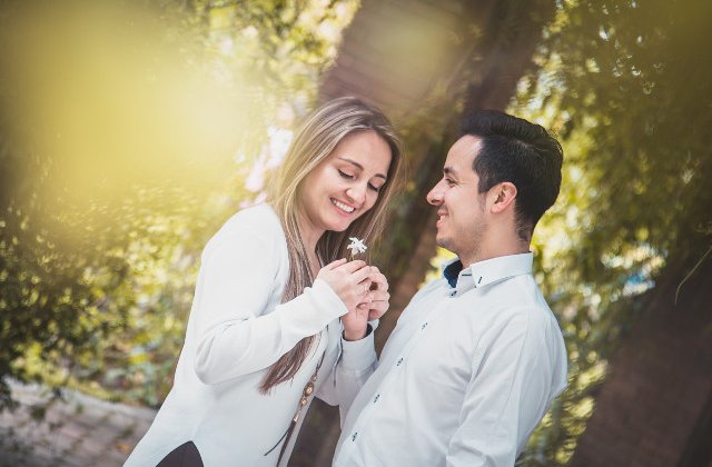 10 citate hazlii cu si despre casatorie care iti vor schimba perspectiva asupra vietii in doi