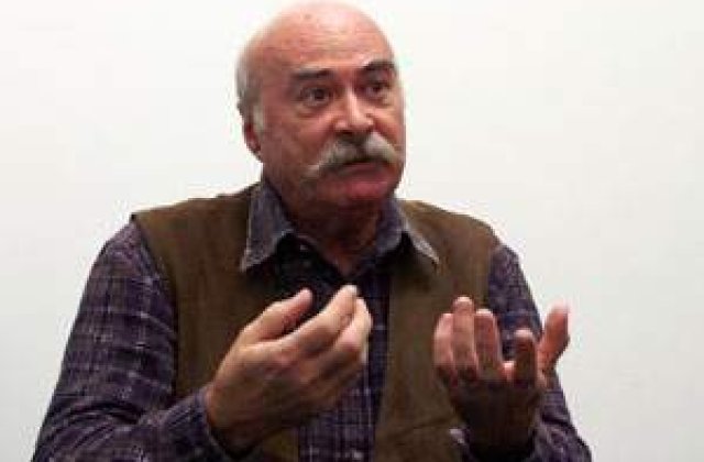 Tudor Gheorghe in 'Mahalaua Mon Amour'