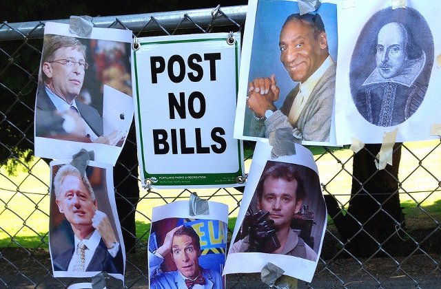 10 reactii ironice la anunturi pe care oamenii nu le-au luat deloc in serios