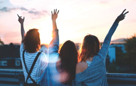  Top  Fa-ti curaj sa vorbesti cu oamenii. 8 pasi simpli pentru a te imprieteni mai usor cu cei din jur