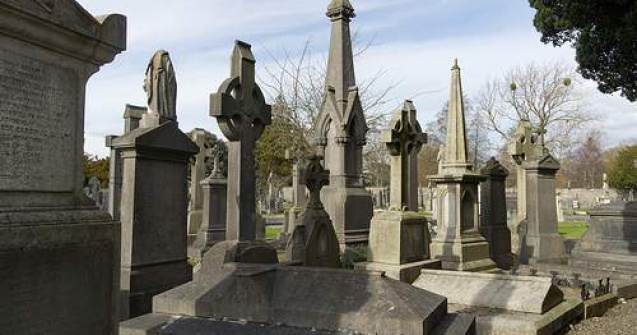 Un rus a trait in casa cu 26 de cadavre, toate imbracate in papusi