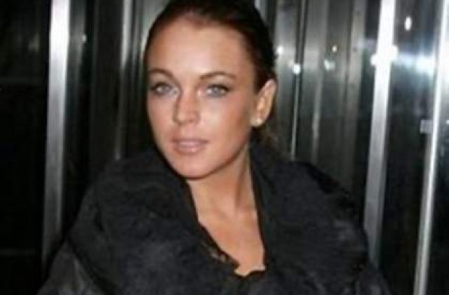 Lindsay Lohan va poza in Playboy
