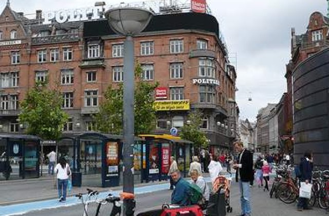 Prins de politie, dupa ce a fost urmarit cu bicicleta