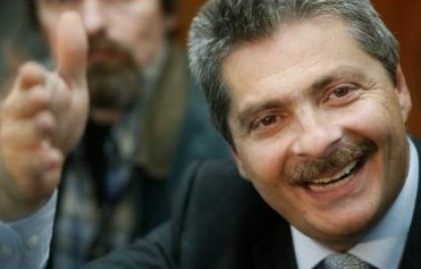 Sorin Ovidiu Vintu si Liviu Luca, retinuti pentru 24 de ore