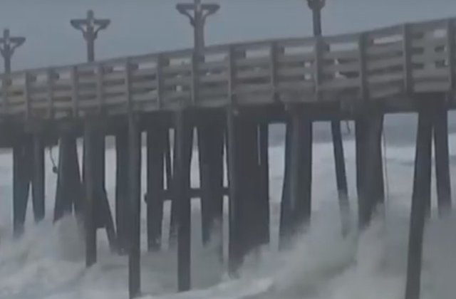 Furtuna Florence, care a facut deja 13 victime, ar putea provoca in continuare inundatii in estul SUA