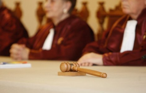 CCR a amanat pentru 16 octombrie dezbaterile privind modificarea Codului penal