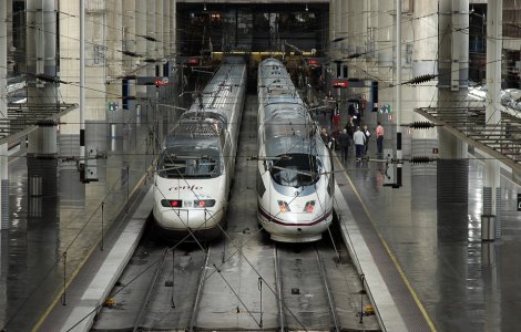 Panica la metroul din Madrid, dupa ce unei femei i-a luat foc laptopul, in geanta