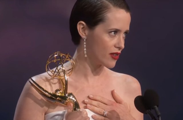 Emmy 2018: Claire Foy, desemnata cea mai buna actrita dintr-un serial dramatic/ VIDEO