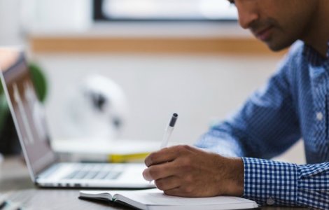  Top  12 greseli pe care sa le eviti cand incepi un nou loc de munca