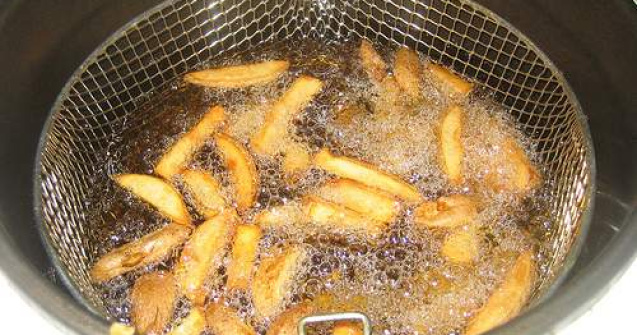 Americanii "zboara" cu ulei prajit de la fast-food