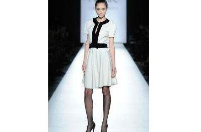 Corina Vladescu: "Strazile din Romania sunt lipsite de curaj in vestimentatie"