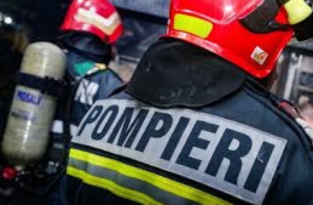 O femeie a murit in urma unui incendiu la un bloc de locuinte din Sectorul 3