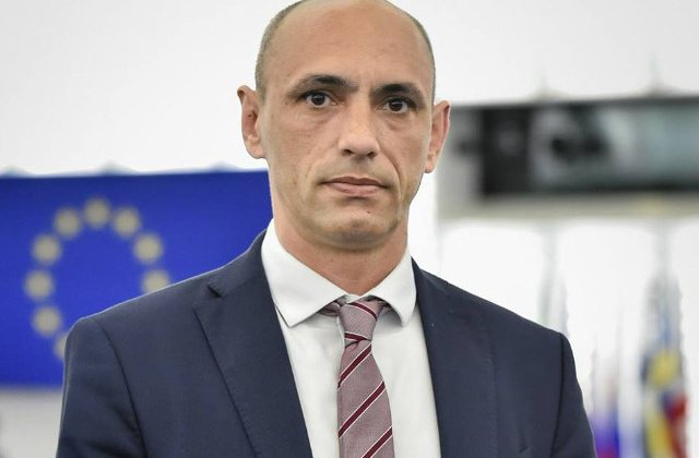 Europarlamentarul Razvan Popa: Tentativa de fortare a demisiei presedintelui ales al PSD este nociva pentru partid