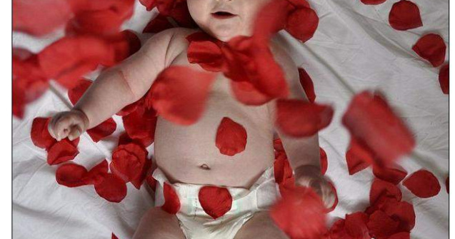  Foto  Vedeta la doar 6 luni