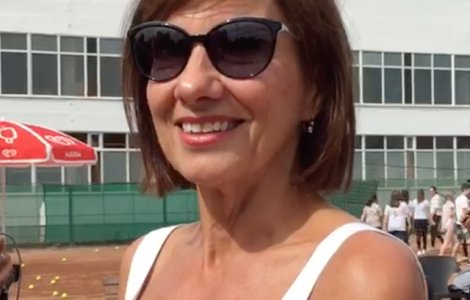Carmen Iohannis si-a dus elevii de la clasa la care e diriginta la un antrenament de tenis