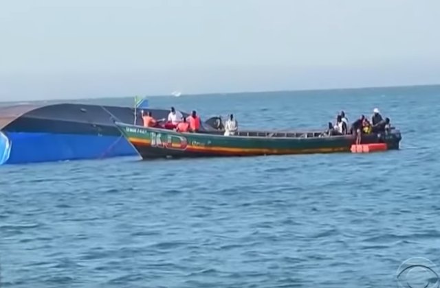 Peste 200 de oameni au murit in naufragiul unui feribot in Tanzania / VIDEO