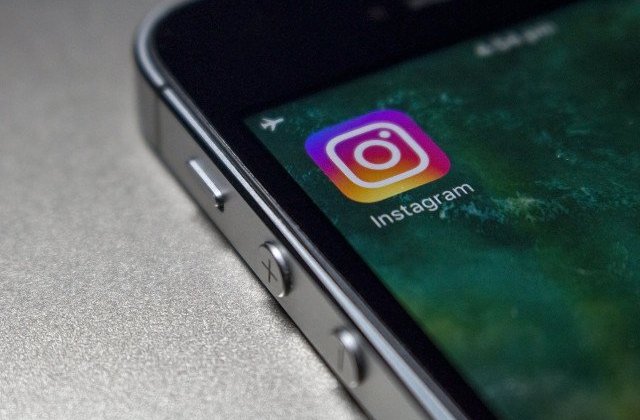 Cofondatorii Instagram si-au anuntat demisia de la conducerea aplicatiei detinute de Facebook