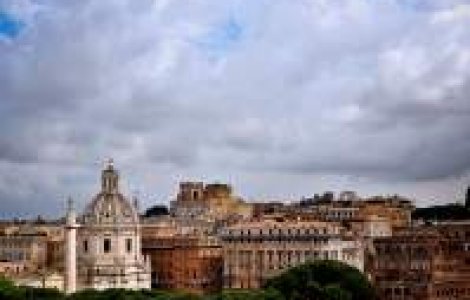 Cine ii ia locul lui Berlusconi?