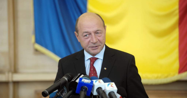 Basescu si "circul ieftin" cu unicameralul