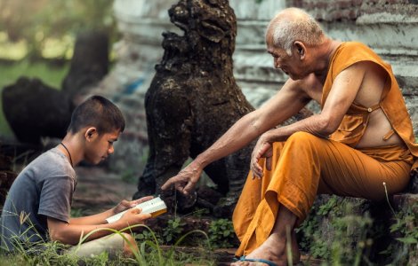  Top  6 reguli tibetane si 4 etape cruciale in cresterea copilului