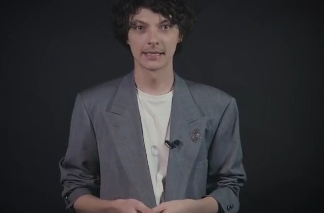 Fiul vitreg al Gabrielei Firea sustine ca va boicota referendumul: Iubirea chiar nu se voteaza/ VIDEO