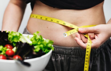 Studiu: O dieta bogata in carbohidrati ajuta la slabit