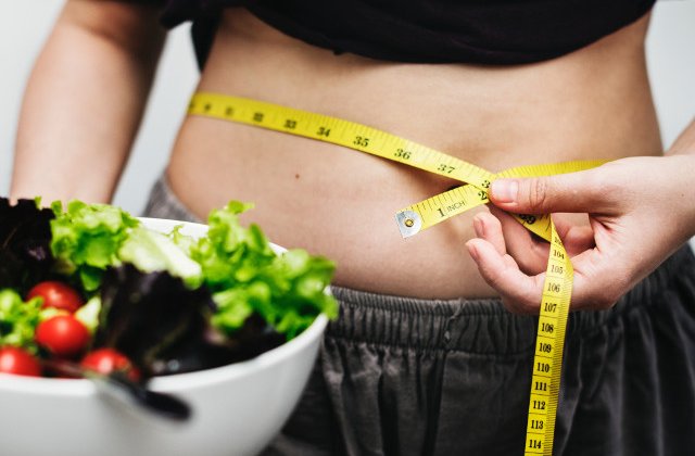 Studiu: O dieta bogata in carbohidrati ajuta la slabit