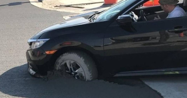  Top  Nicio zi fara plictiseala: 10+ fotografii care surprind actiuni bizare din zile care se aratau obisnuite