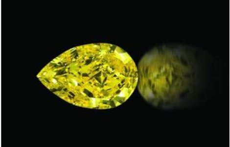  Foto  Suma record pentru un diamant rar