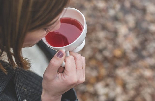 10 ceaiuri care te ajuta sa tratezi cele mai comune probleme de sanatate
