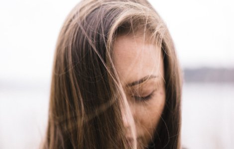 Studiu: Jumatate dintre femei risca sa dezvolte dementa, Parkinson sau accident vascular cerebral