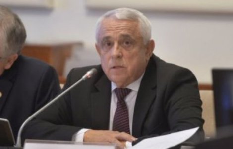 Petre Daea anunta ca s-a inceput repopularea cu porci in localitatile afectate de pesta porcina