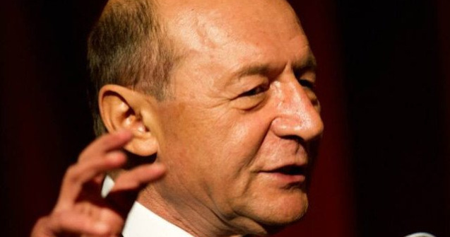 Traian Basescu: Schimbati mumia de la Ministerul de Externe