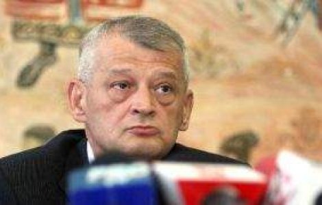 Oprescu, parasit de consilieri