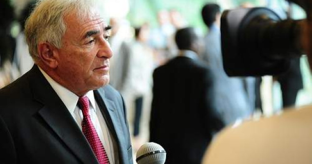 "Uimitoarea viata dubla a lui DSK"