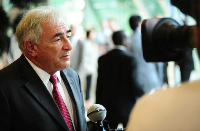 "Uimitoarea viata dubla a lui DSK"