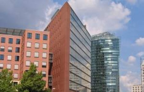 Cata incredere au romanii in agentii imobiliari?