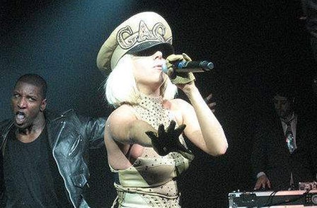 Lady Gaga, sperietoarea de copii