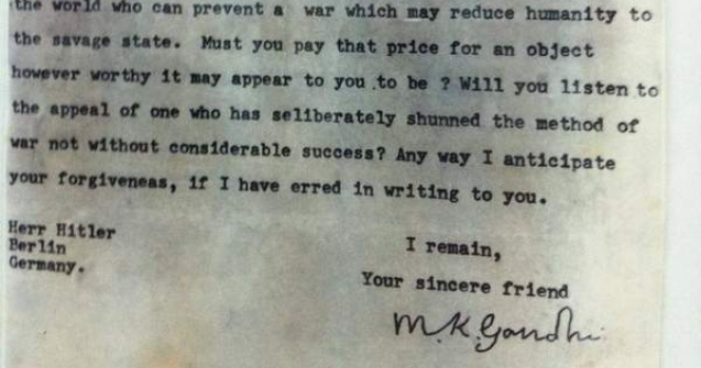  Foto  Scrisoarea lui Gandhi catre Hitler: "Prietene drag.."